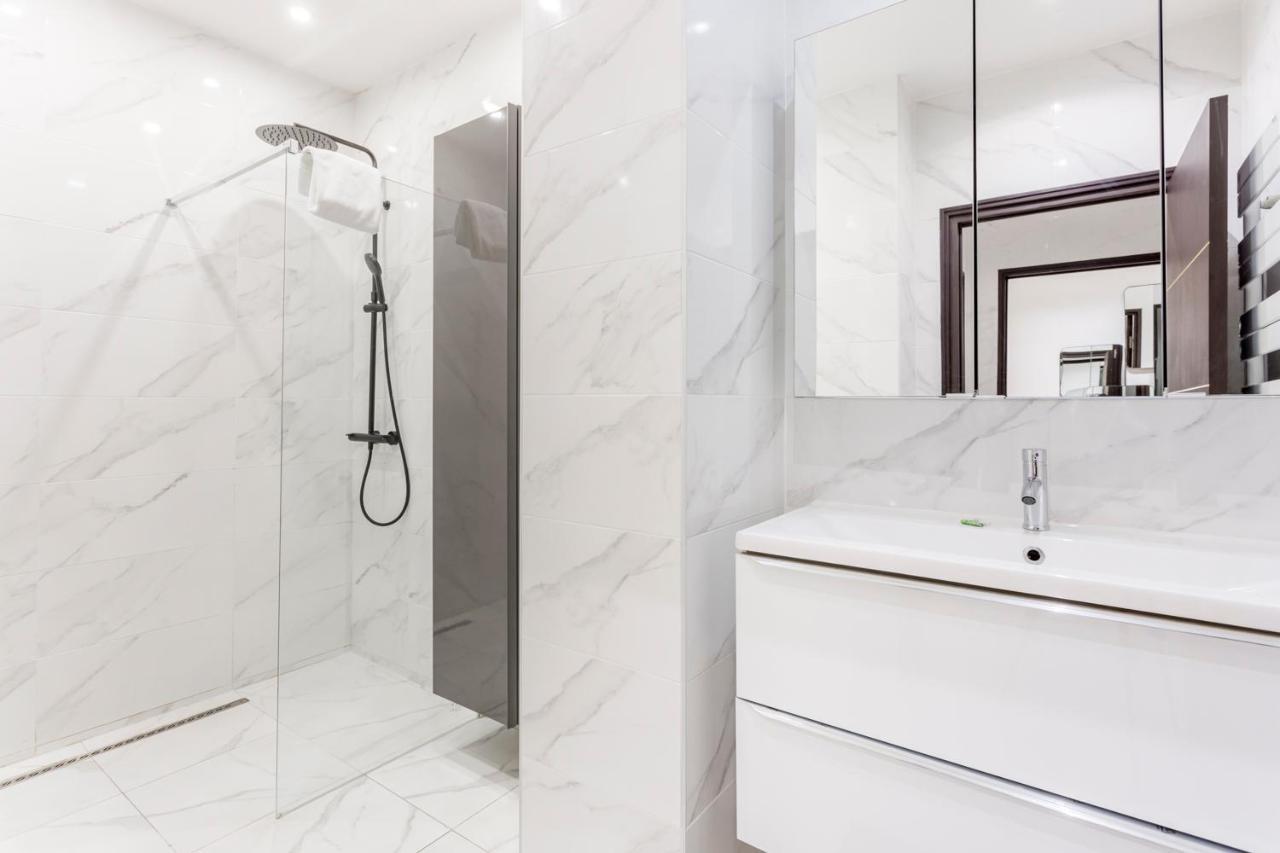 180 Suite Eden, Luxury Apt At Sacre Coeur Paris Bagian luar foto