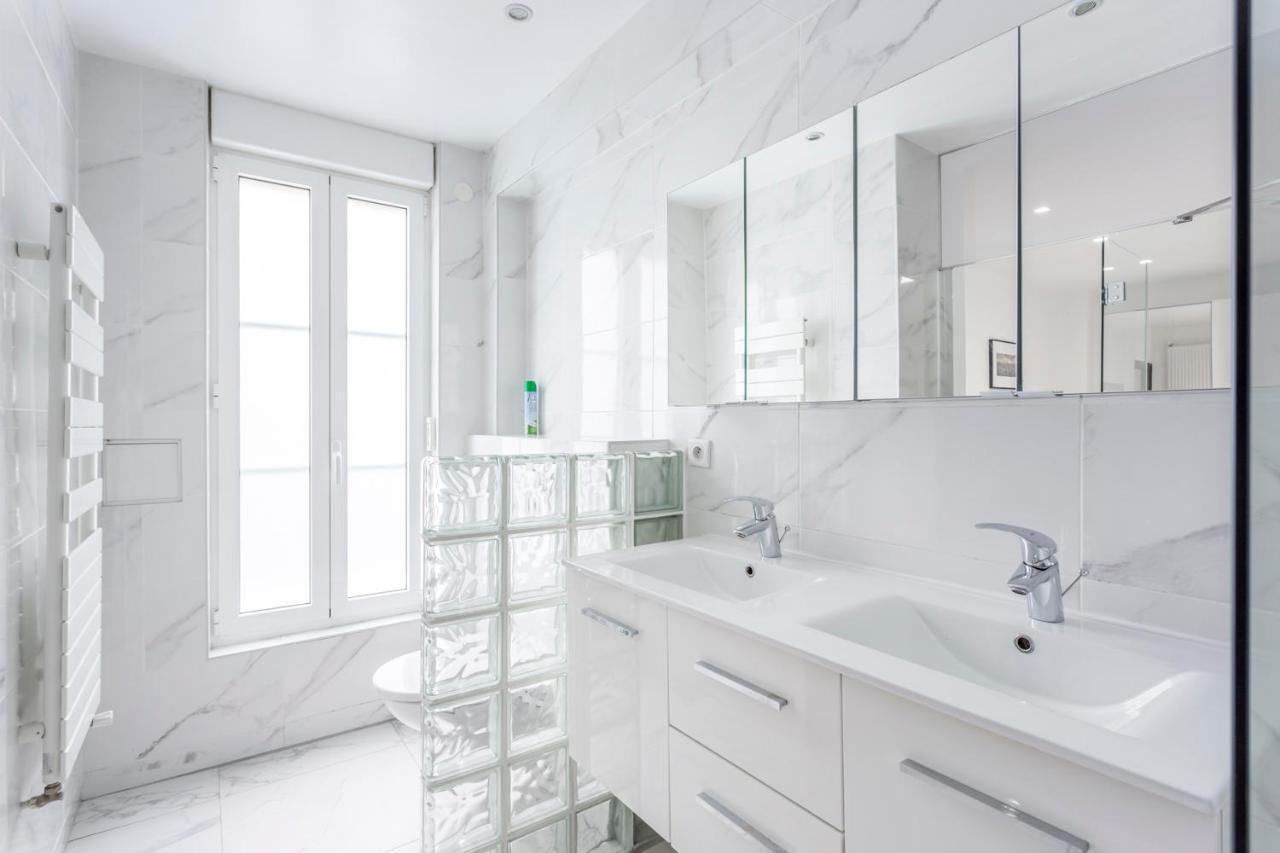 180 Suite Eden, Luxury Apt At Sacre Coeur Paris Bagian luar foto